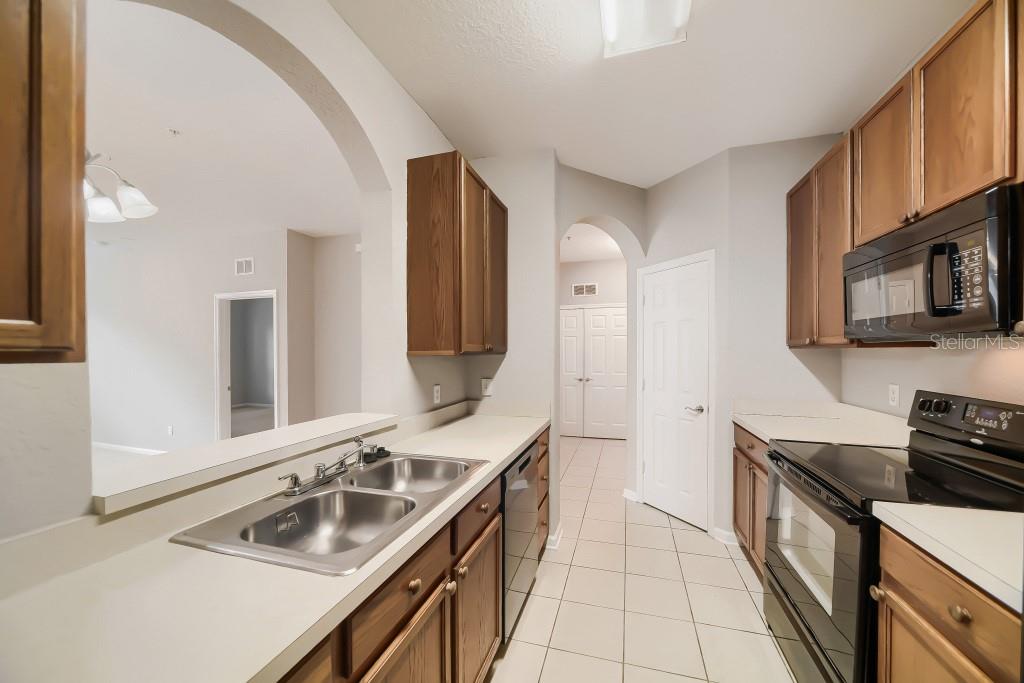 2484 SAN TECLA ST #204, ORLANDO, FL, 32835