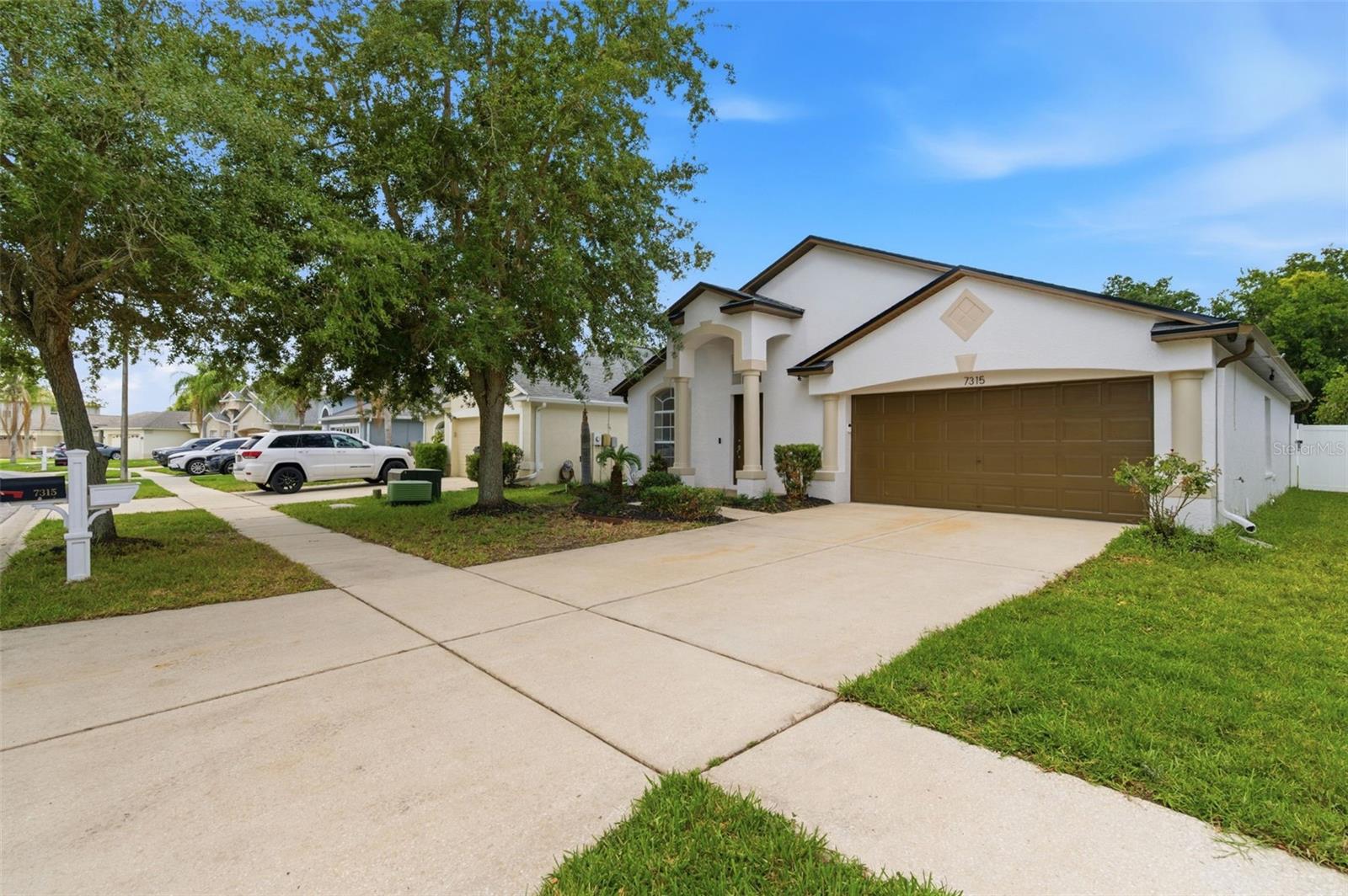 7315 NEWHALL PASS LN, WESLEY CHAPEL, FL, 33545