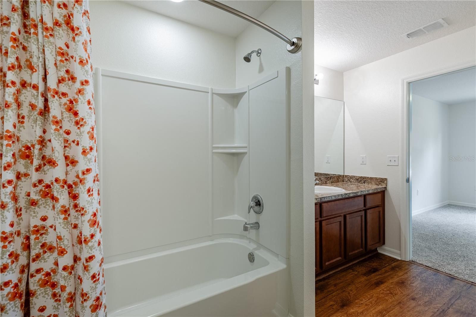 2428 BEXLEY DR, TAVARES, FL, 32778
