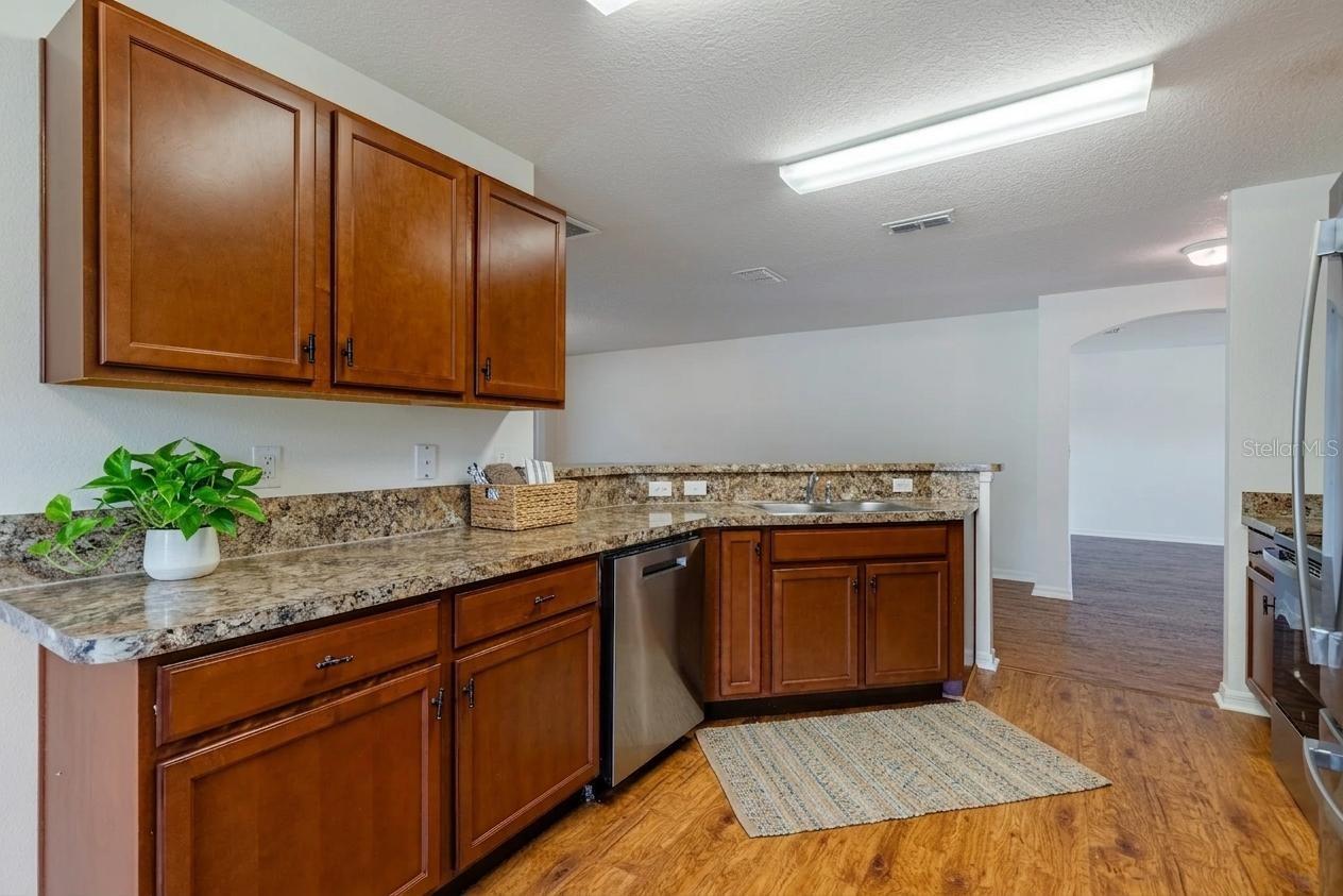 2428 BEXLEY DR, TAVARES, FL, 32778