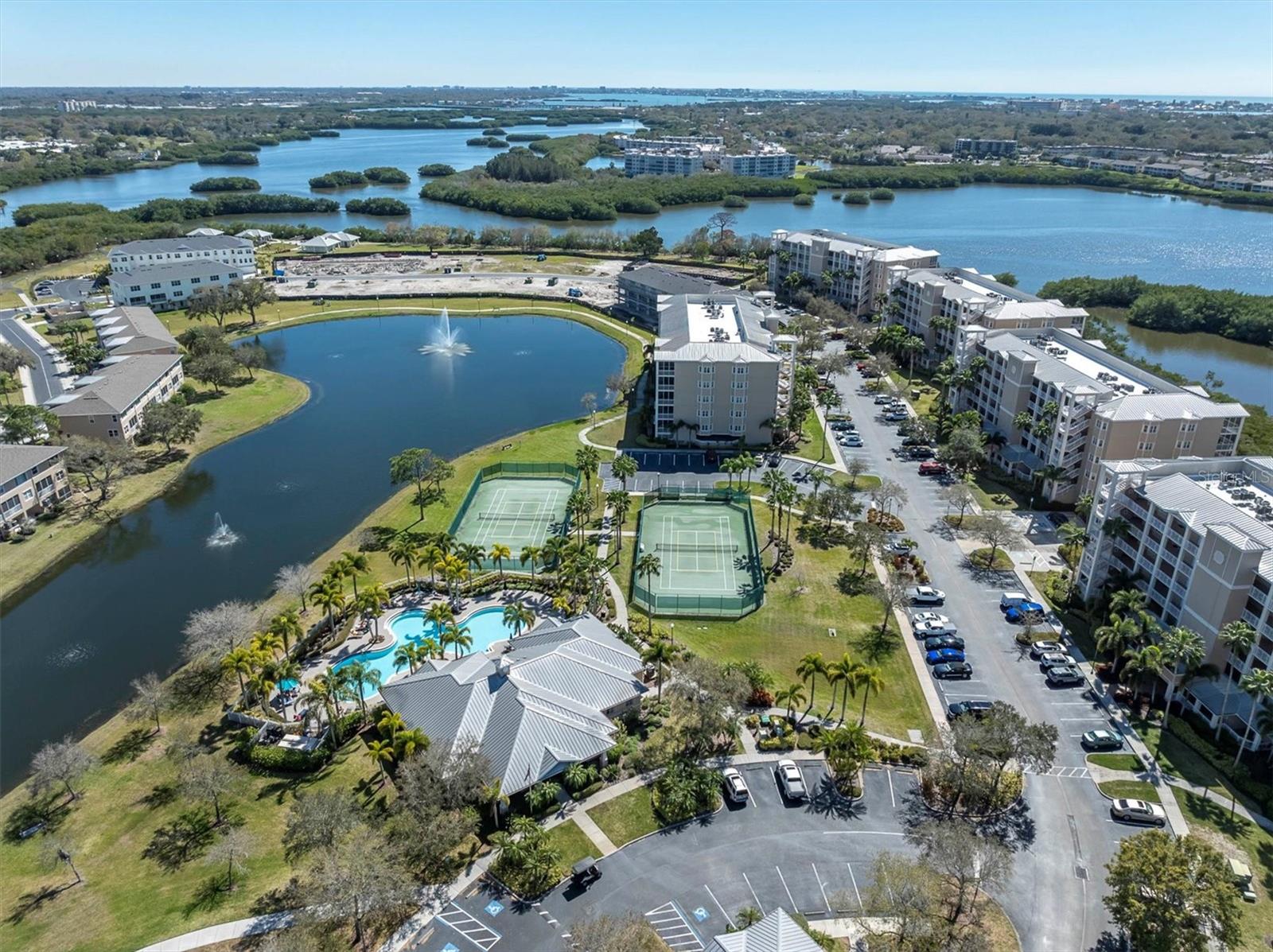 7069 KEY HAVEN RD #302, SEMINOLE, FL, 33777