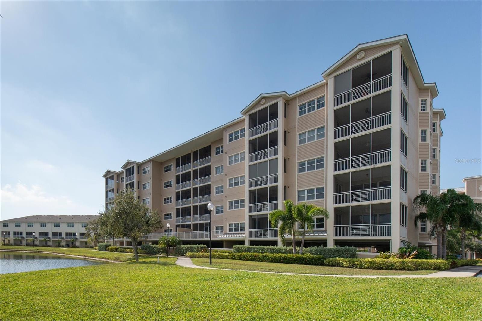 7069 KEY HAVEN RD #302, SEMINOLE, FL, 33777