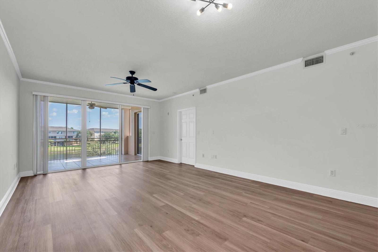 7069 KEY HAVEN RD #302, SEMINOLE, FL, 33777