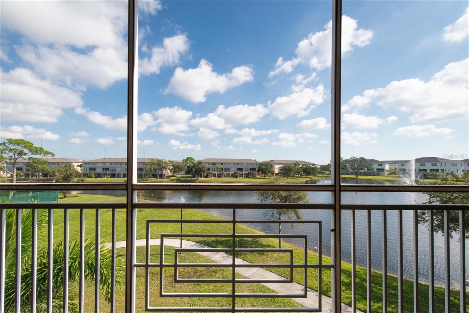 7069 KEY HAVEN RD #302, SEMINOLE, FL, 33777