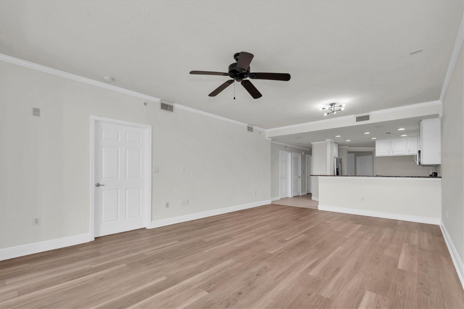 7069 KEY HAVEN RD #302, SEMINOLE, FL, 33777