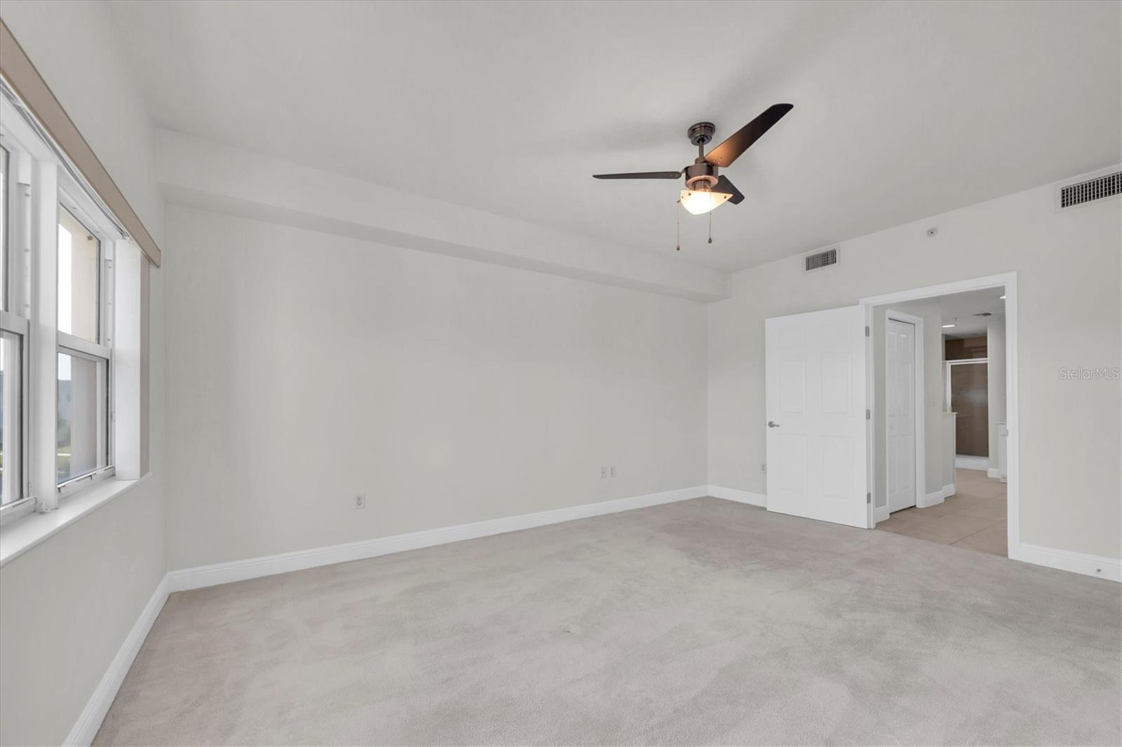 7069 KEY HAVEN RD #302, SEMINOLE, FL, 33777