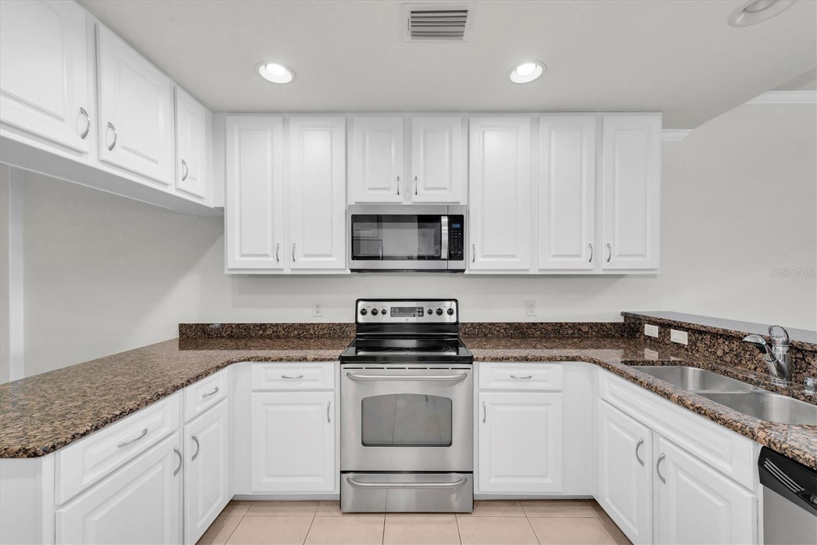 7069 KEY HAVEN RD #302, SEMINOLE, FL, 33777