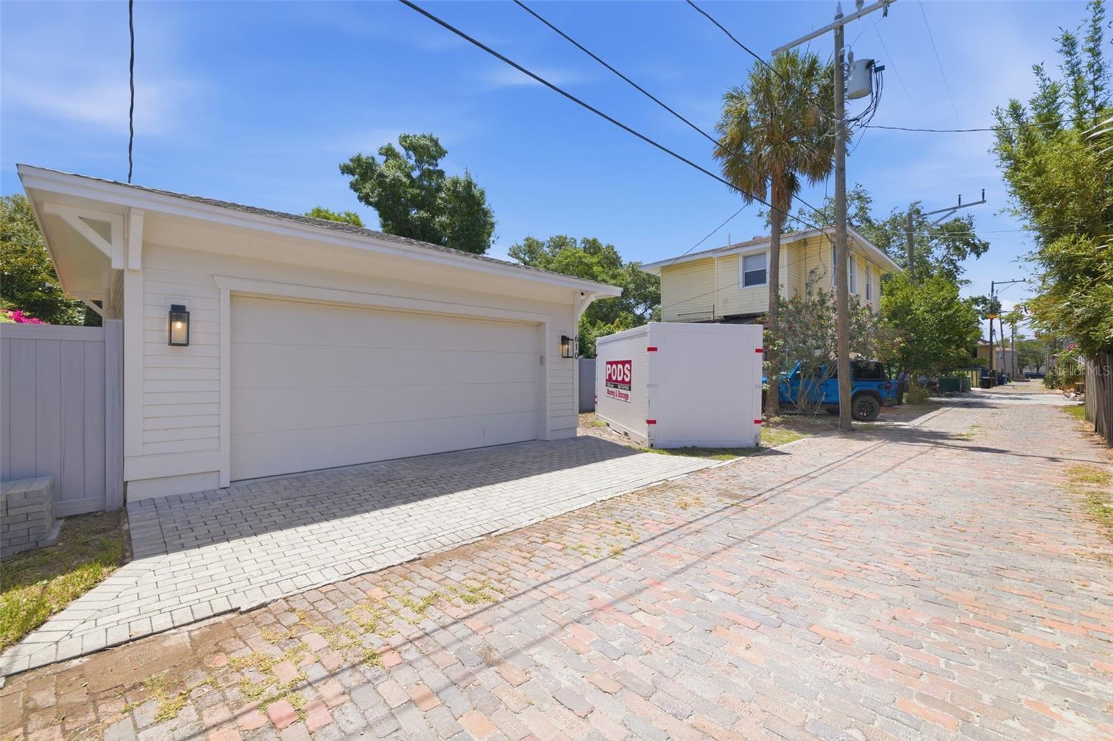 610 5TH ST N, ST PETERSBURG, FL, 33701