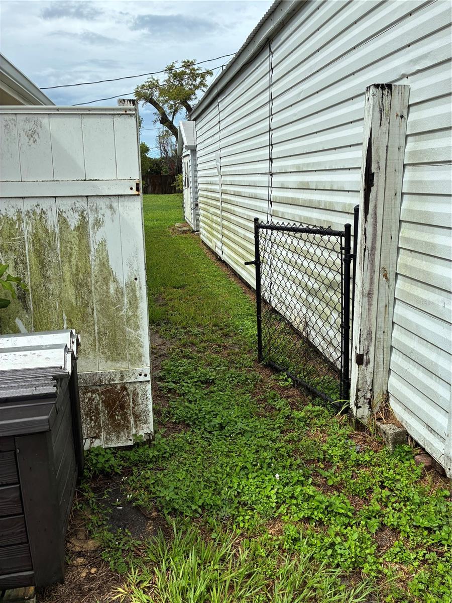 160 DEERFIELD AVE NE, PORT CHARLOTTE, FL, 33952