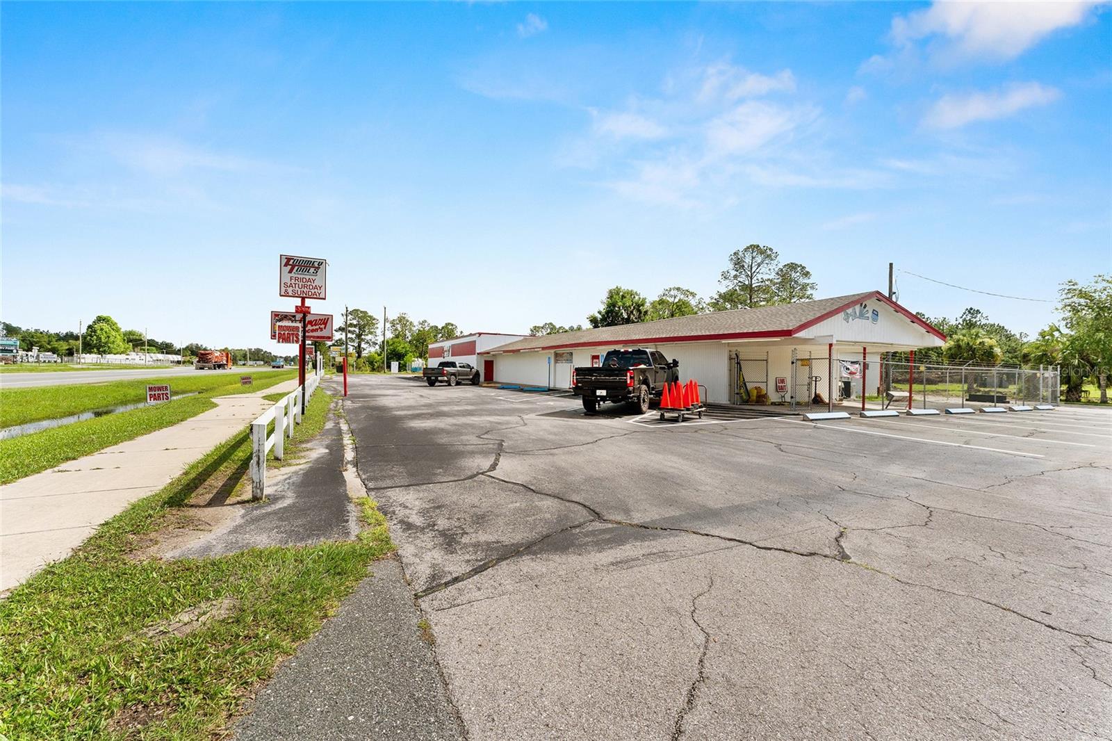 17313 NE US HWY 301, WALDO, FL, 32694
