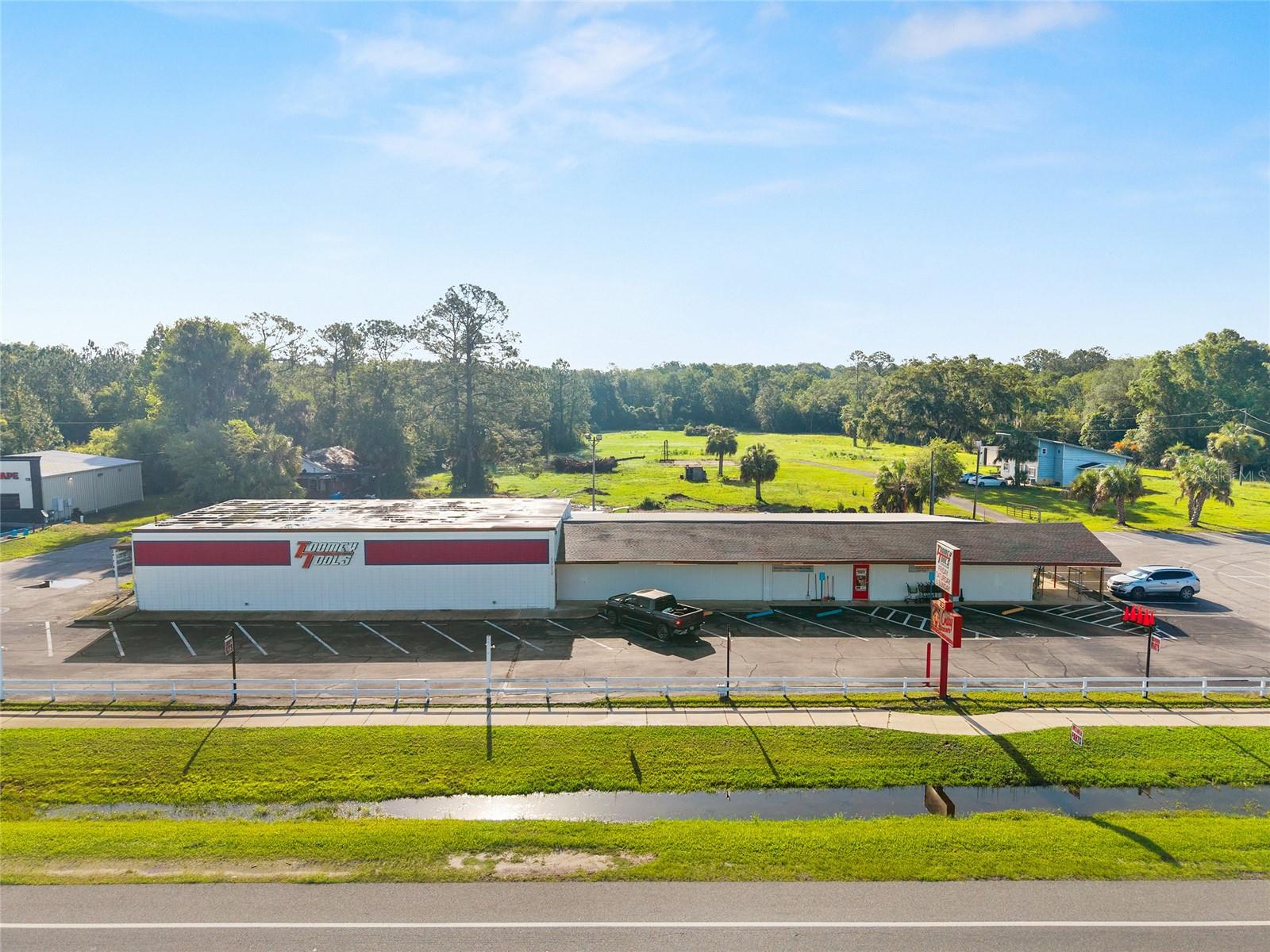 17313 NE US HWY 301, WALDO, FL, 32694