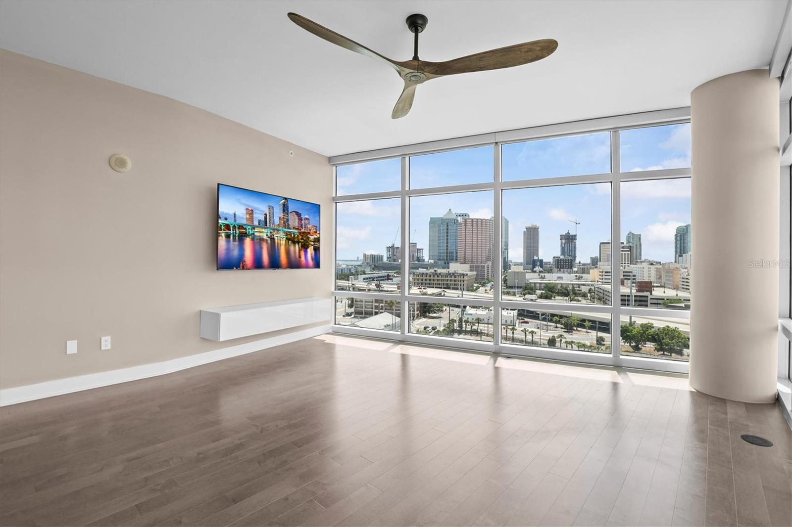 1120 E KENNEDY BLVD #1216, TAMPA, FL, 33602