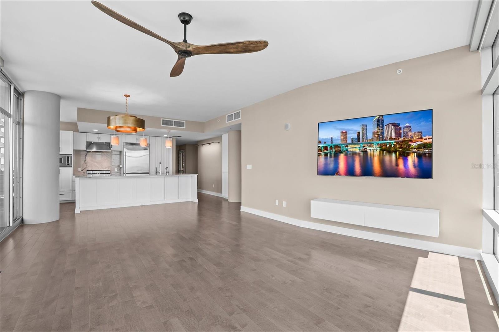 1120 E KENNEDY BLVD #1216, TAMPA, FL, 33602