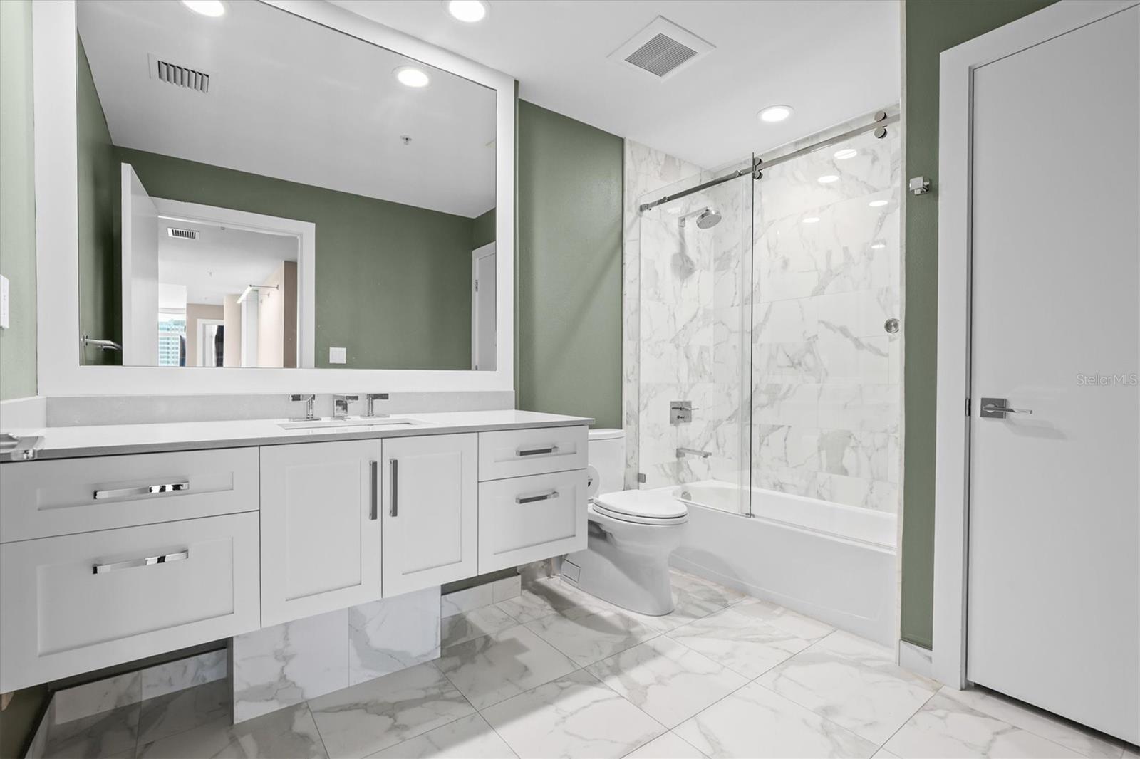 1120 E KENNEDY BLVD #1216, TAMPA, FL, 33602