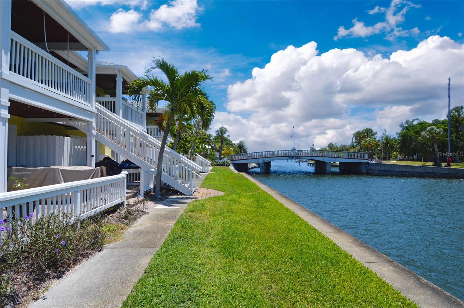 3889 POMPANO DR SE #C, ST PETERSBURG, FL, 33705