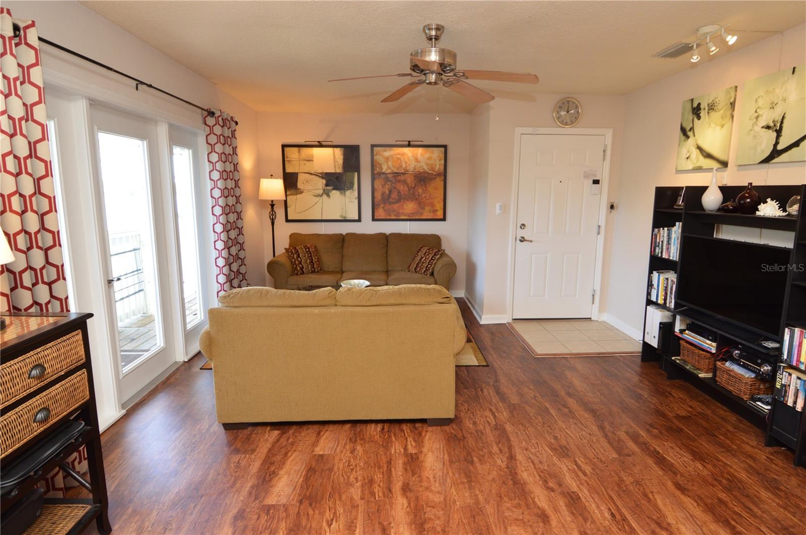 3889 POMPANO DR SE #C, ST PETERSBURG, FL, 33705