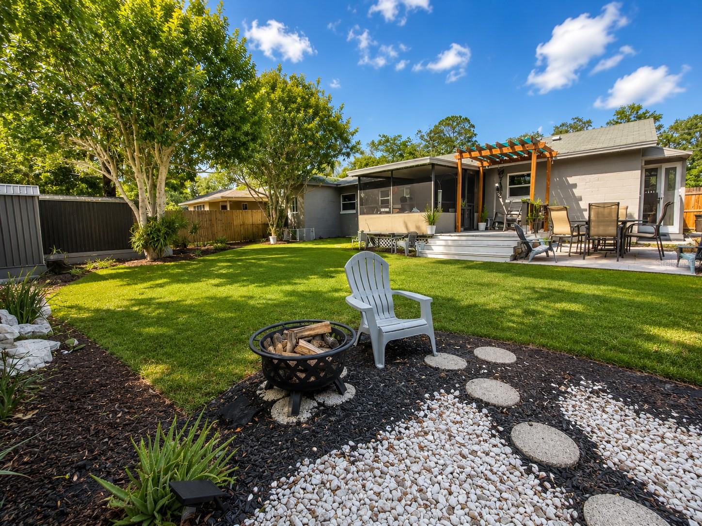 1050 BLACKWOOD ST, ALTAMONTE SPRINGS, FL, 32701