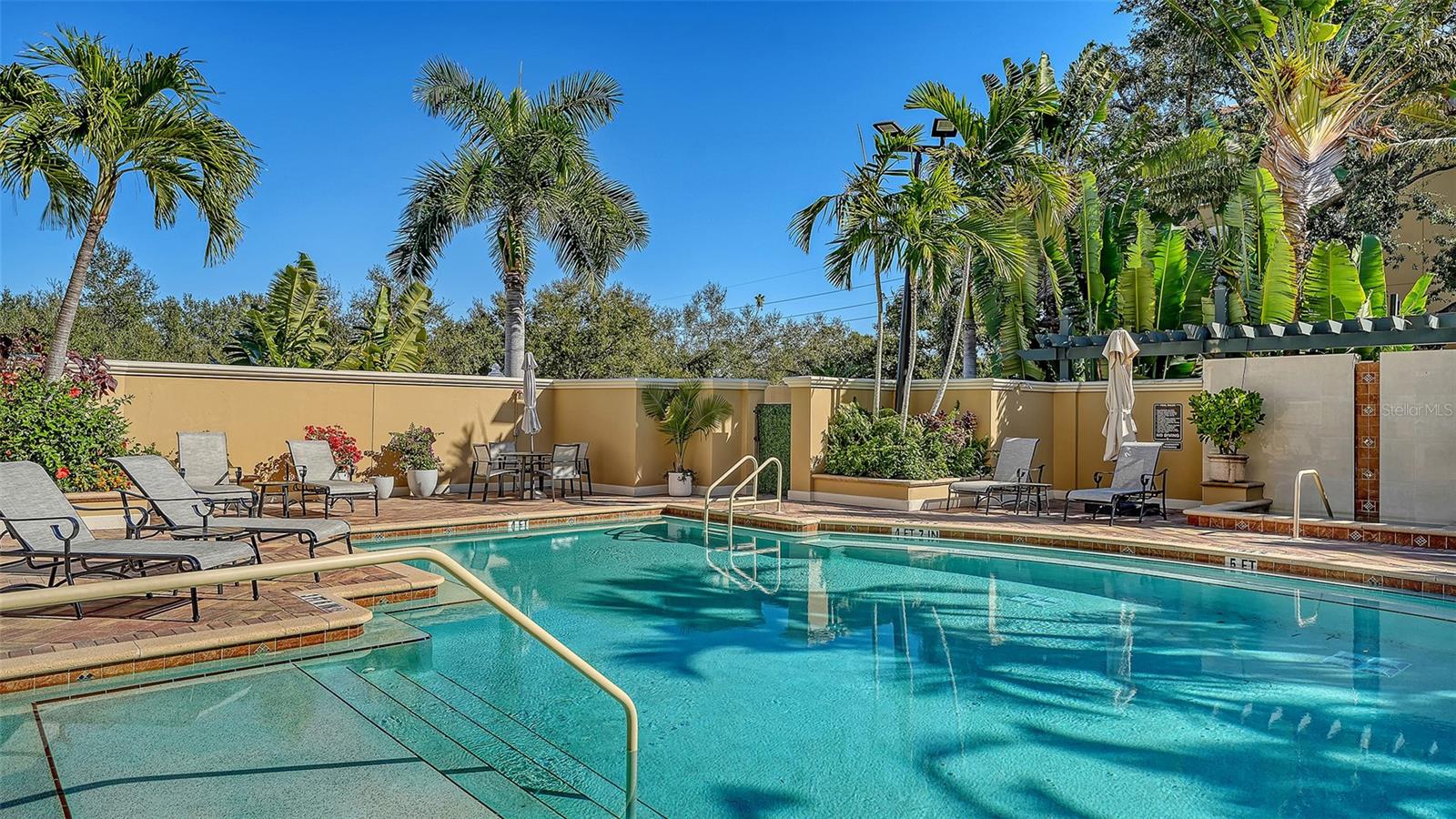 1268 11TH ST #2404, SARASOTA, FL, 34236