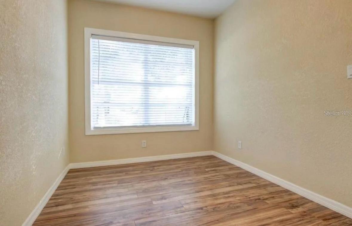 3625 E MOHAWK AVE, TAMPA, FL, 33610