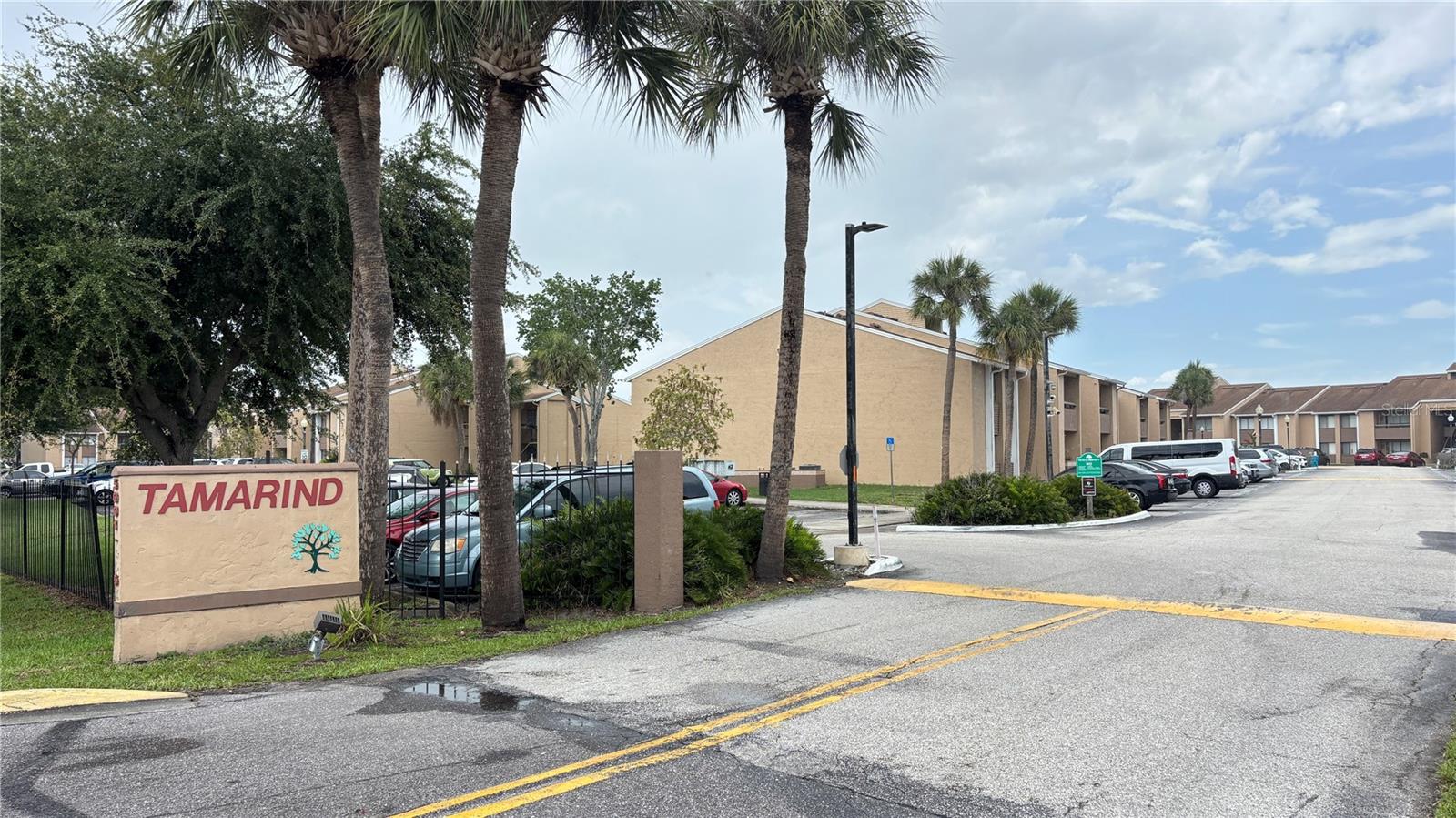 5169 VINELAND RD #B208, ORLANDO, FL, 32811