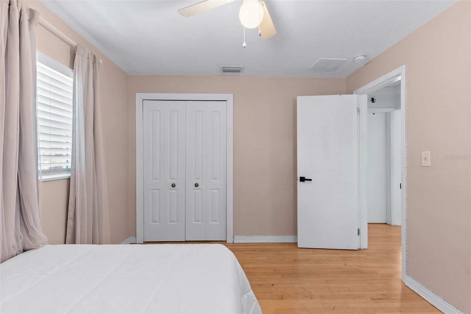 4104 W KNIGHTS AVE, TAMPA, FL, 33611