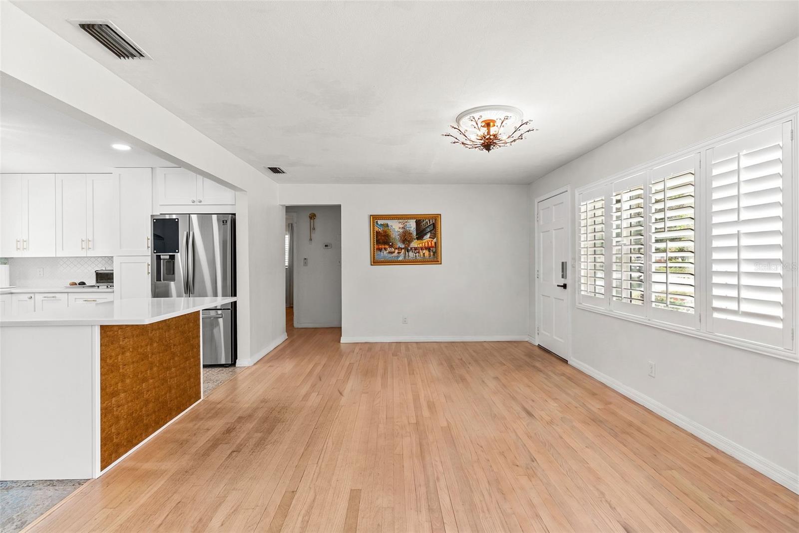 4104 W KNIGHTS AVE, TAMPA, FL, 33611
