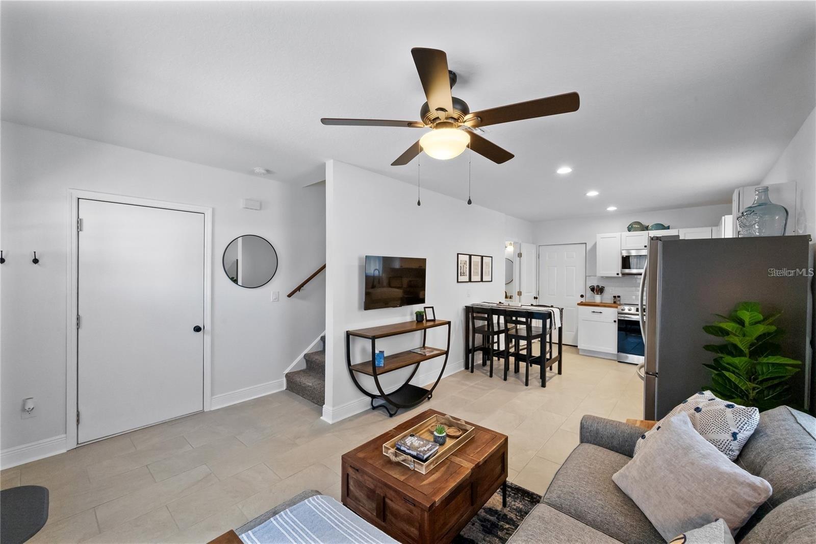 707 N DISSTON AVE, TARPON SPRINGS, FL, 34689