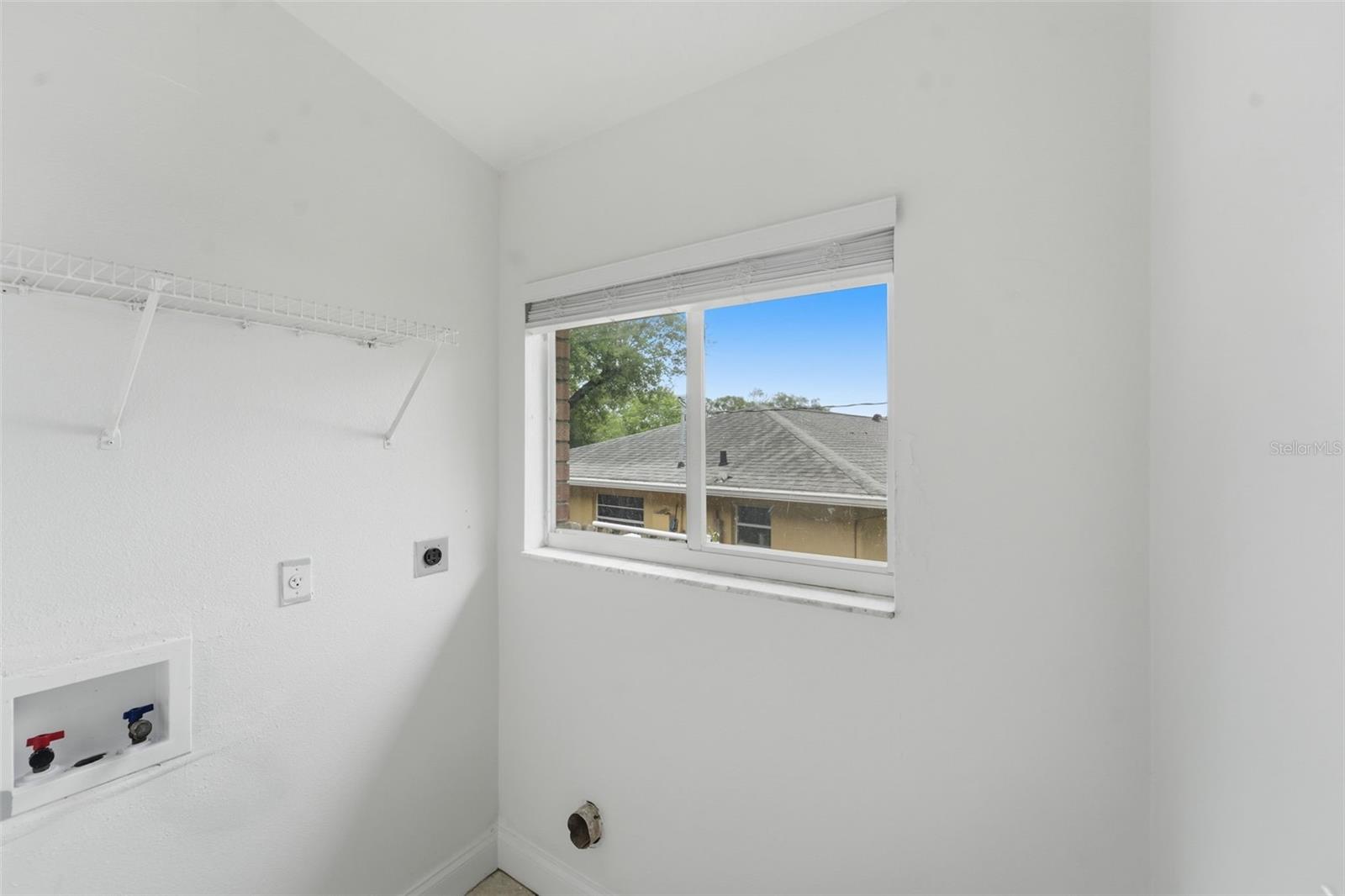 2068 DIXIE BELLE AVE, DELTONA, FL, 32725