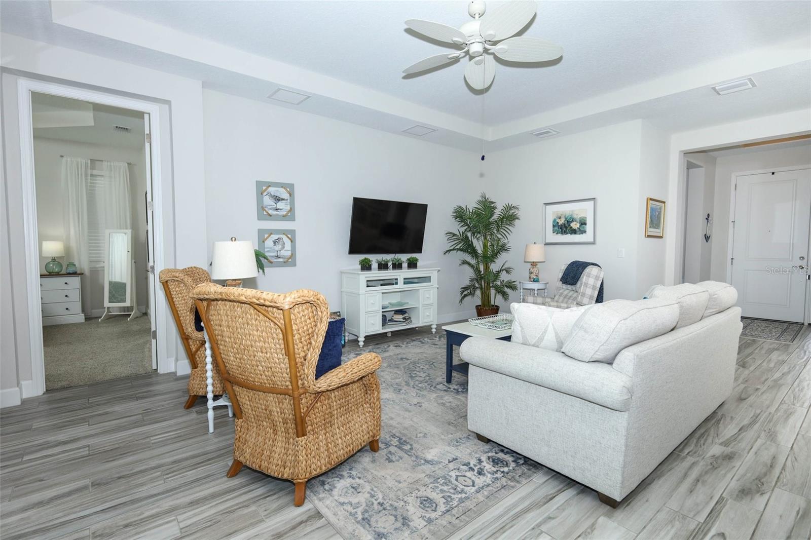 560 ADENMORE TER, DELAND, FL, 32724