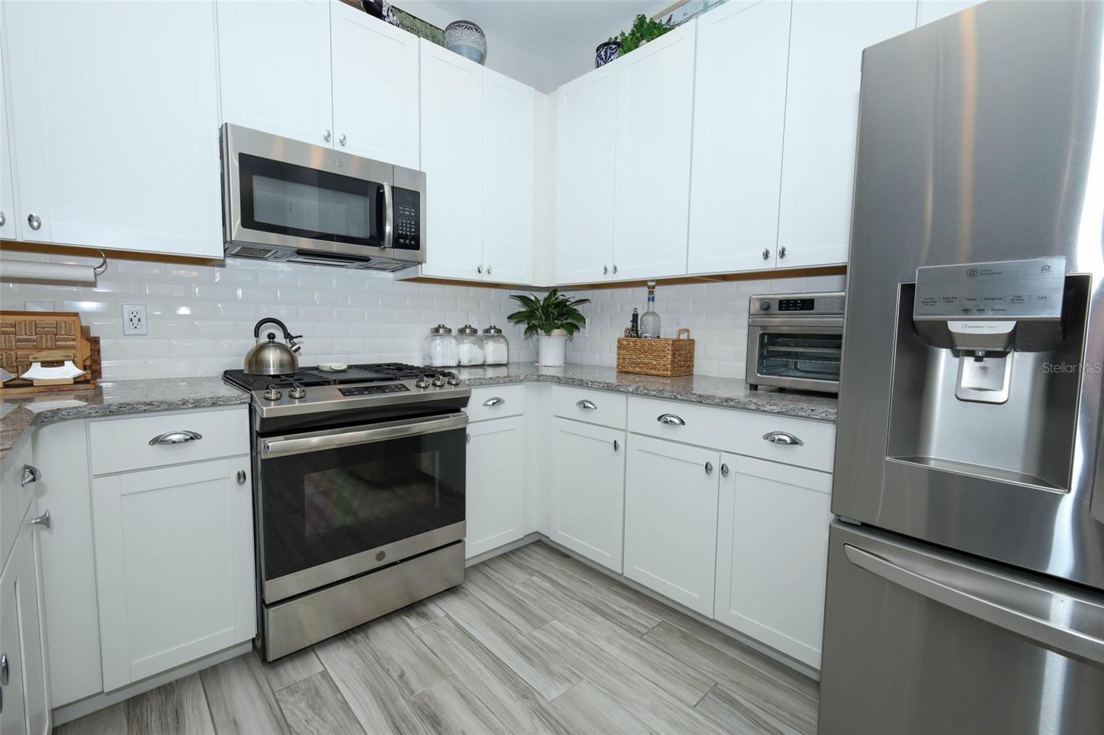 560 ADENMORE TER, DELAND, FL, 32724
