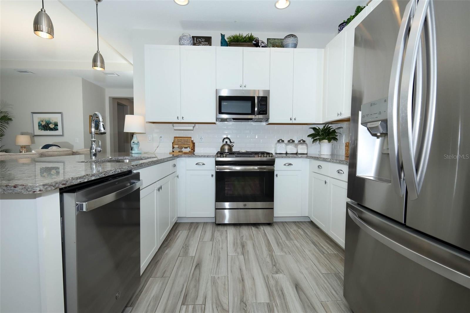 560 ADENMORE TER, DELAND, FL, 32724