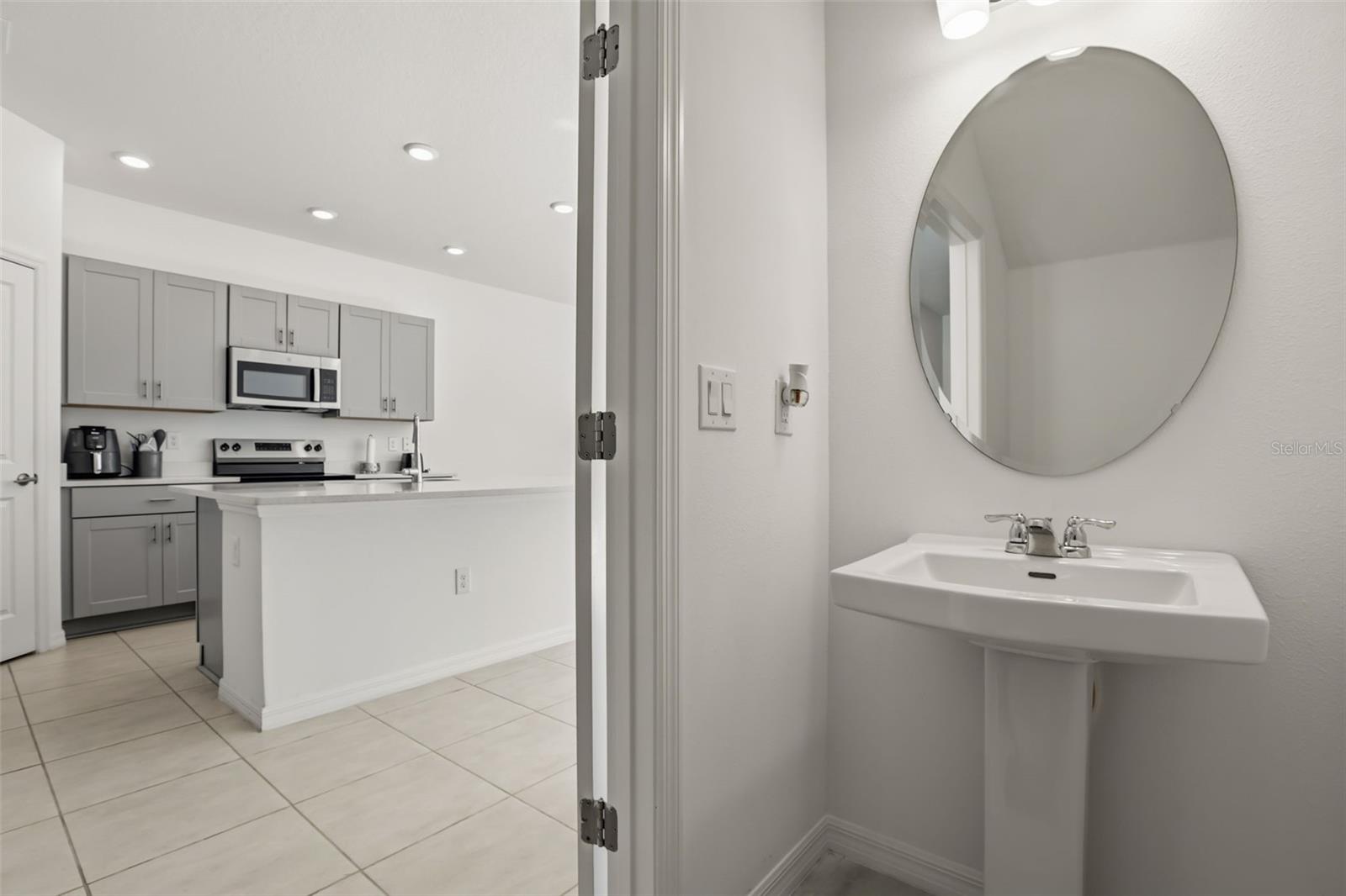 3002 CANARY AVE, DAVENPORT, FL, 33837