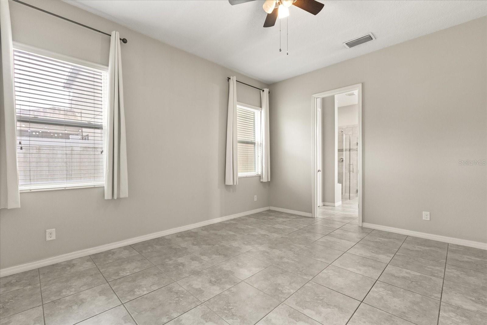 1046 GRAND HILLTOP DR, APOPKA, FL, 32703