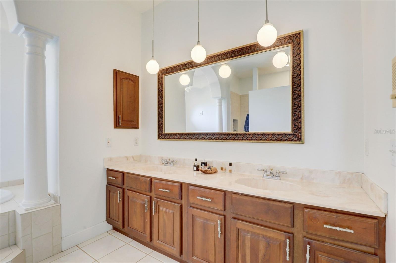 7650 PARTRIDGE STREET CIR, BRADENTON, FL, 34202