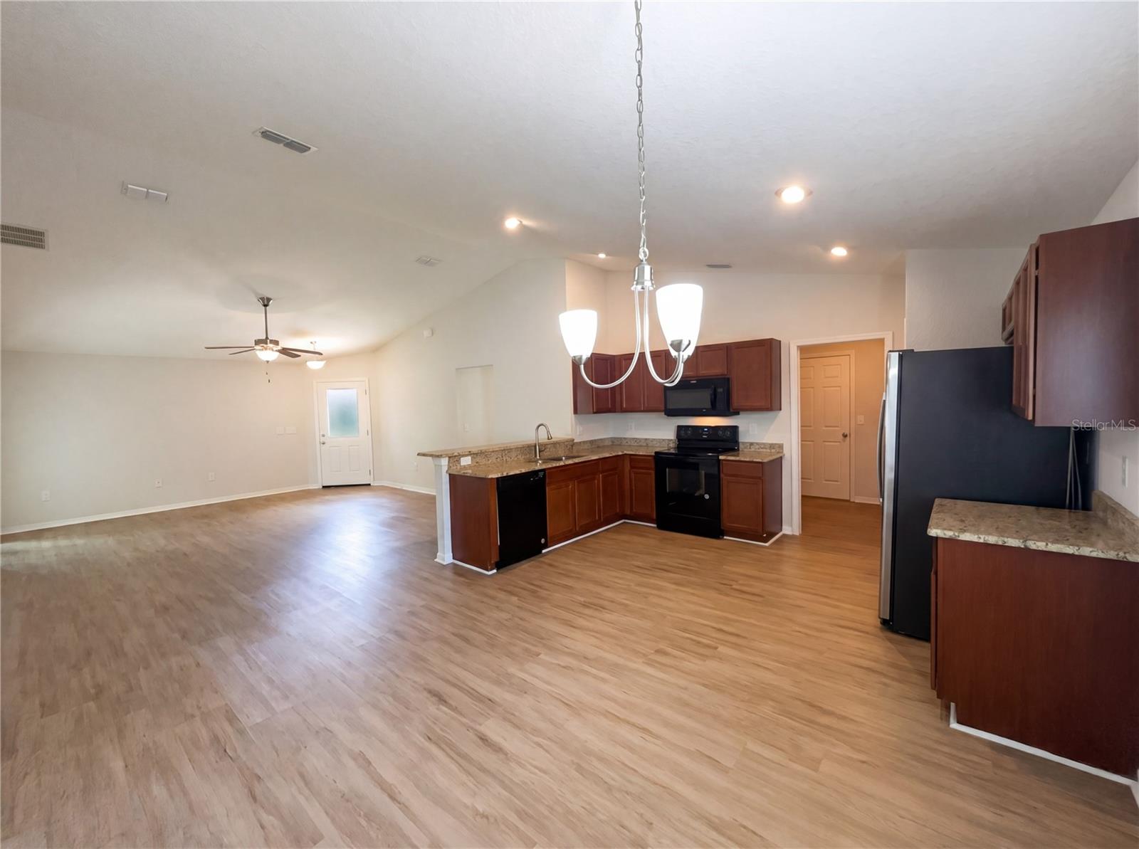 2005 ORANGE AVE, ST CLOUD, FL, 34769