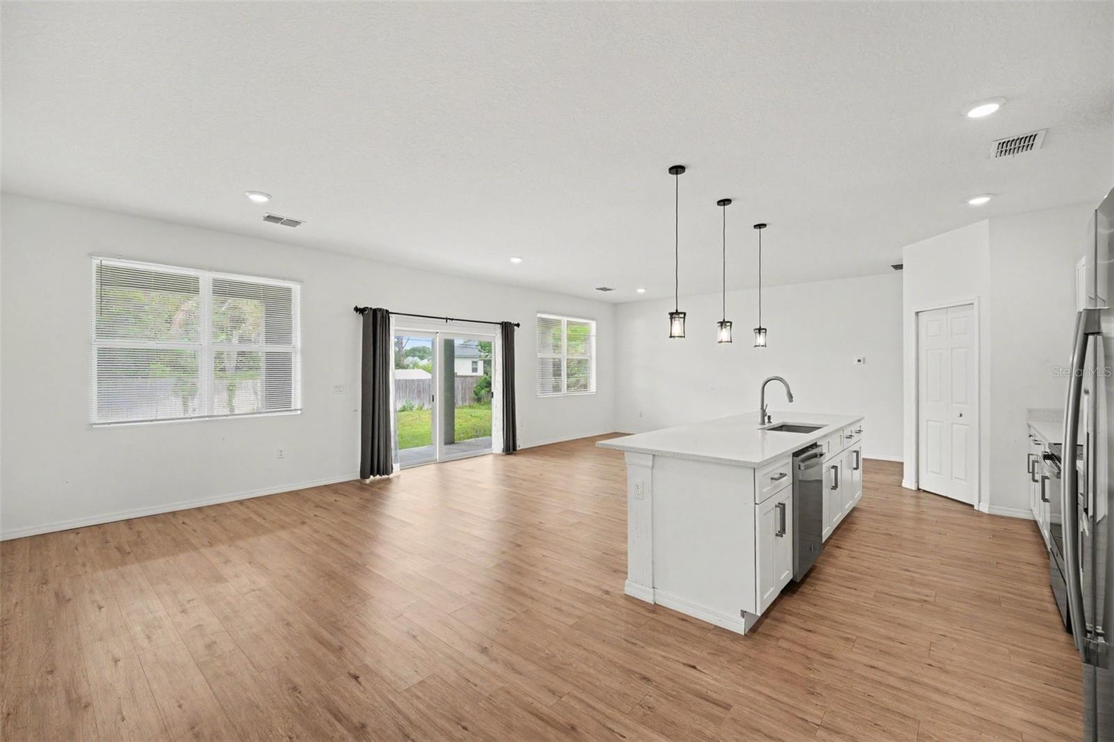 333 KRASSNER DR NW, PALM BAY, FL, 32907