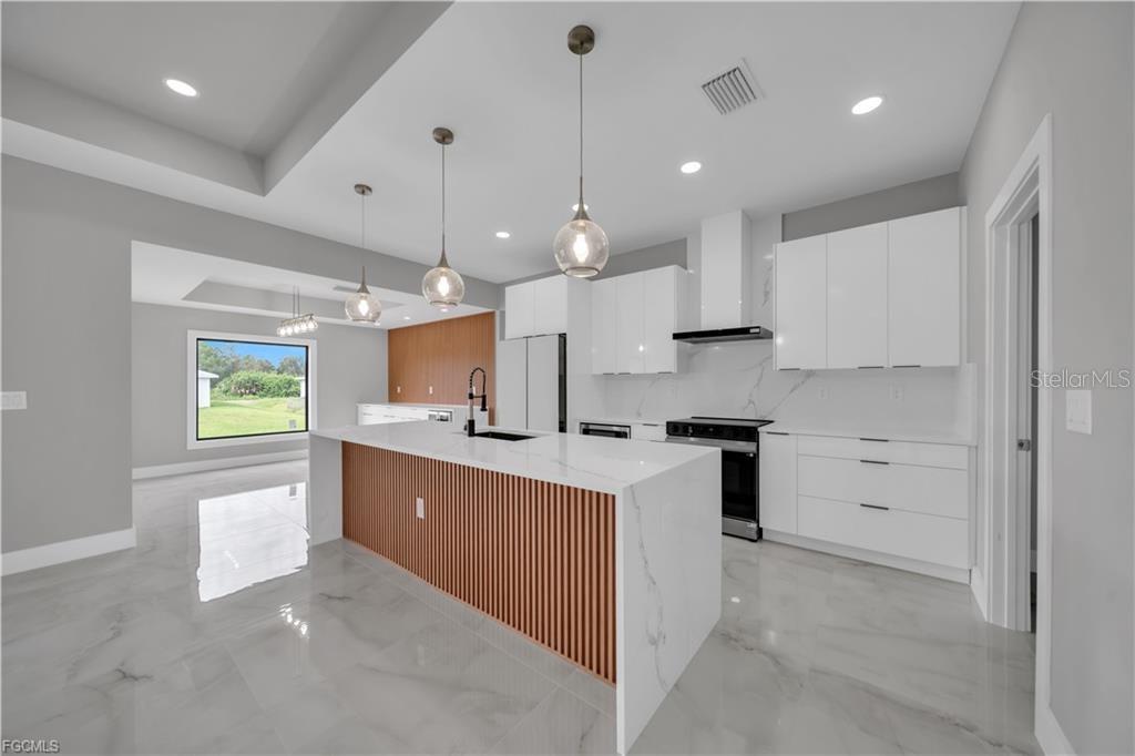 2507 39TH ST SW, LEHIGH ACRES, FL, 33976