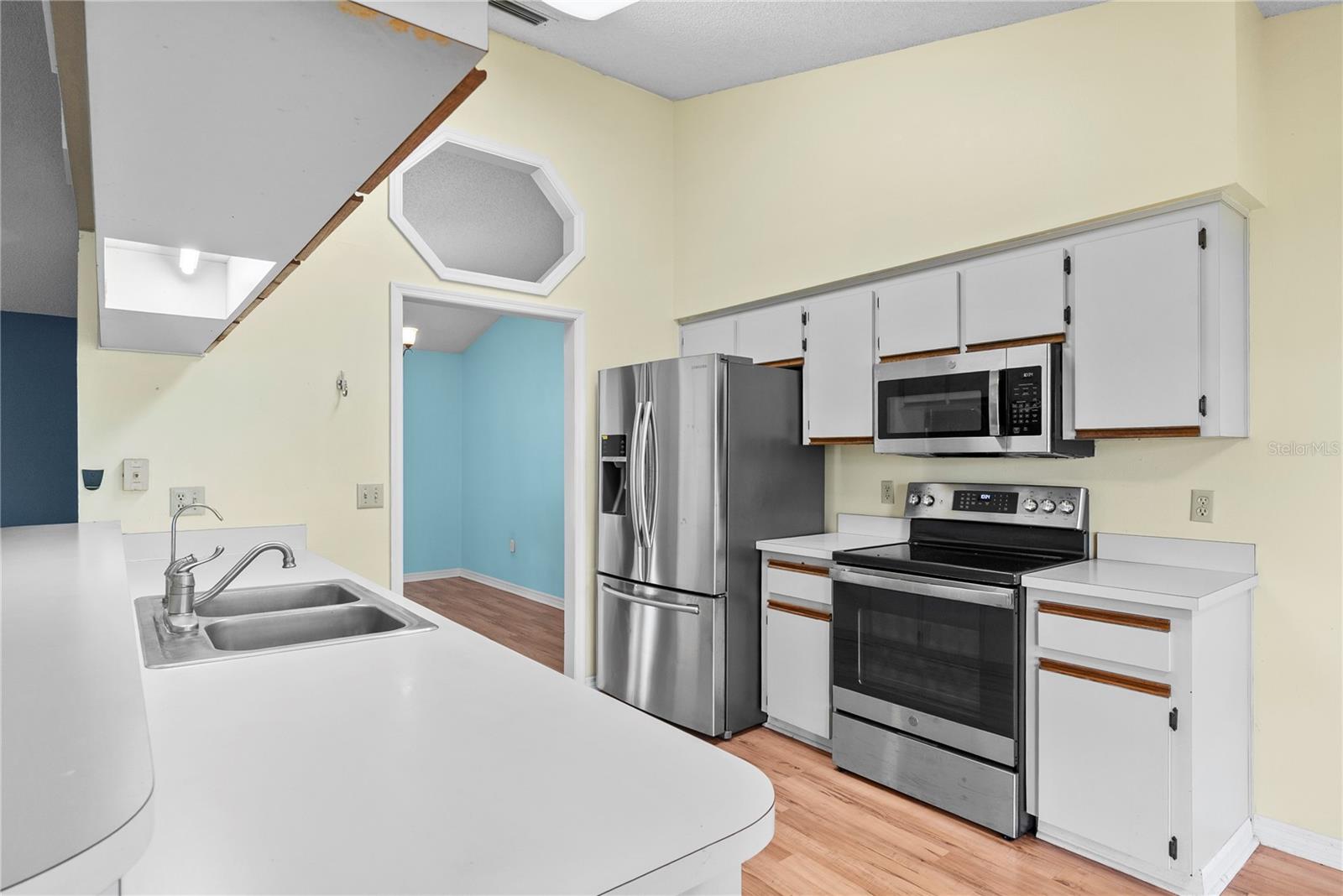 9109 QUEEN ELIZABETH CT, ORLANDO, FL, 32818