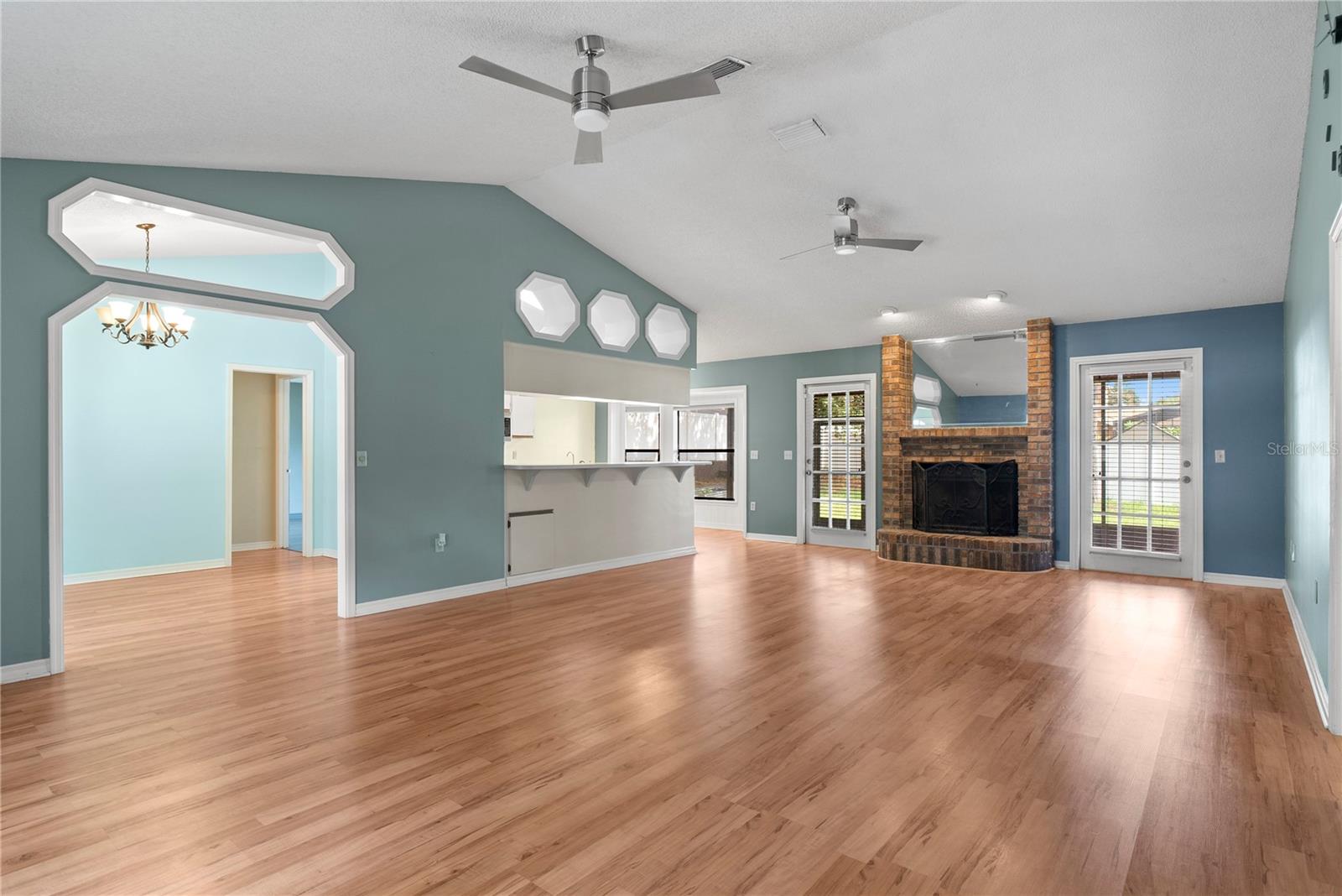 9109 QUEEN ELIZABETH CT, ORLANDO, FL, 32818