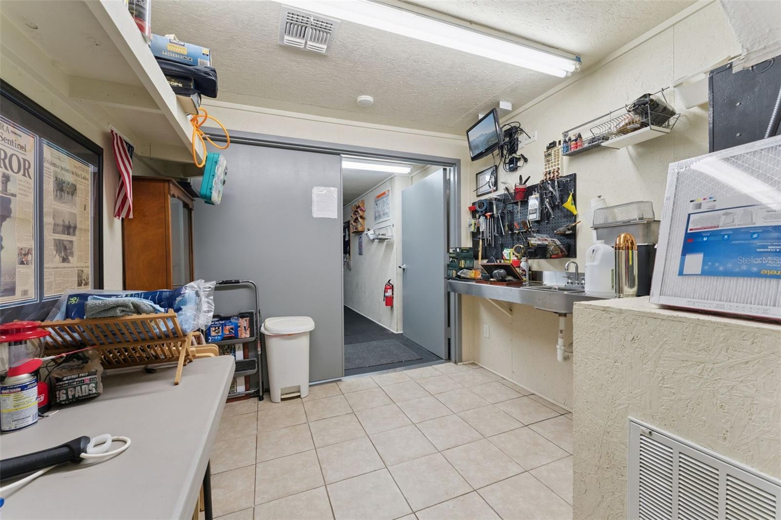 4275 ROUND LAKE RD, APOPKA, FL, 32712