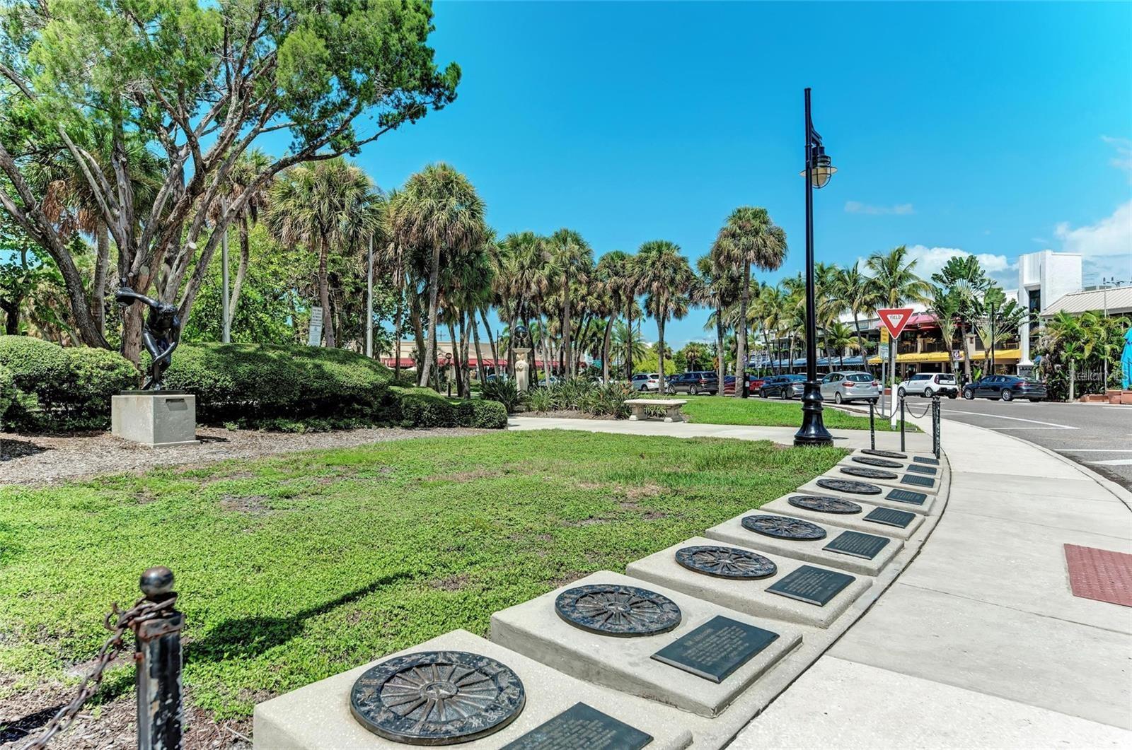 1100 BENJAMIN FRANKLIN DR #305, SARASOTA, FL, 34236