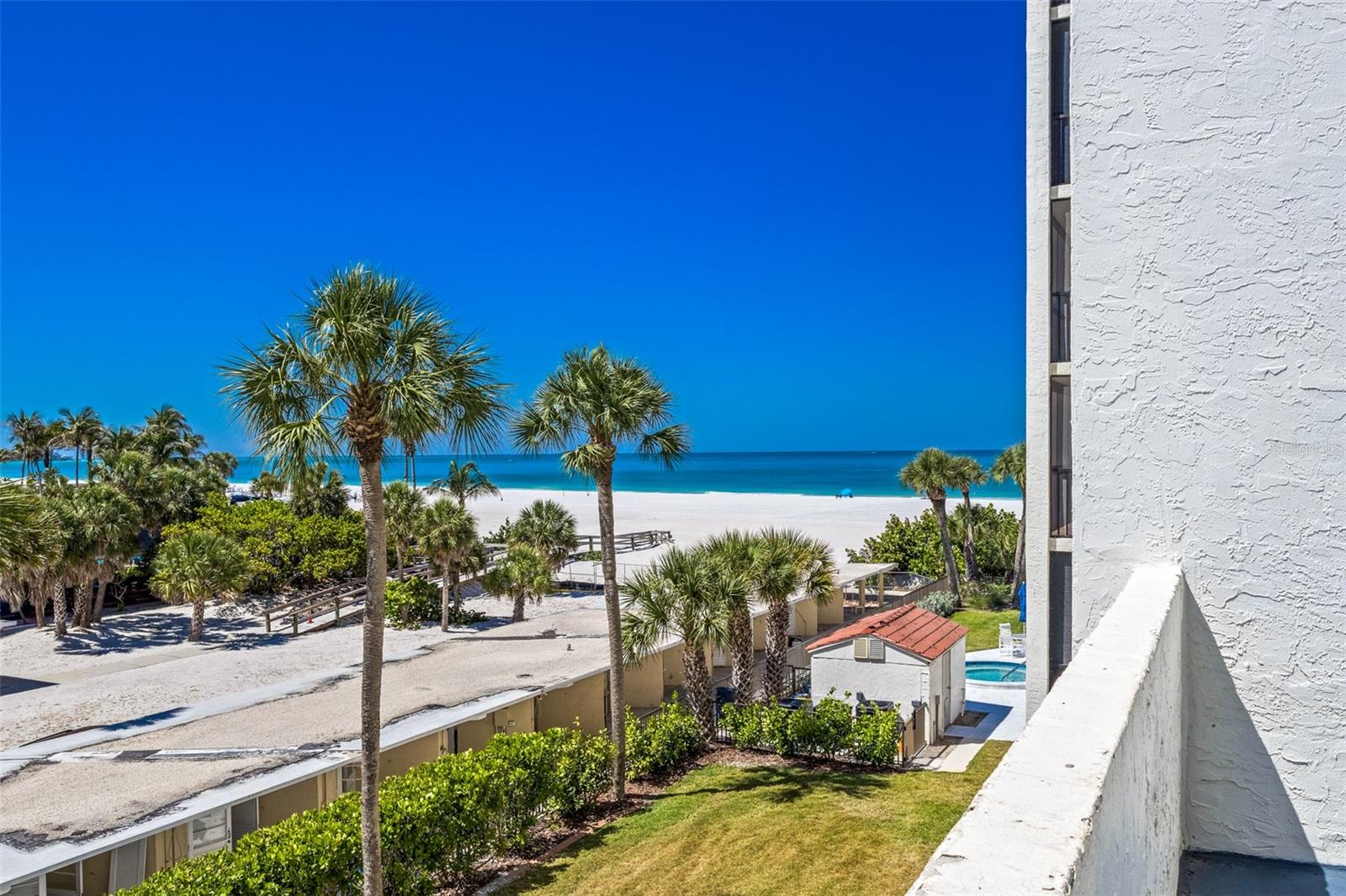 1100 BENJAMIN FRANKLIN DR #305, SARASOTA, FL, 34236
