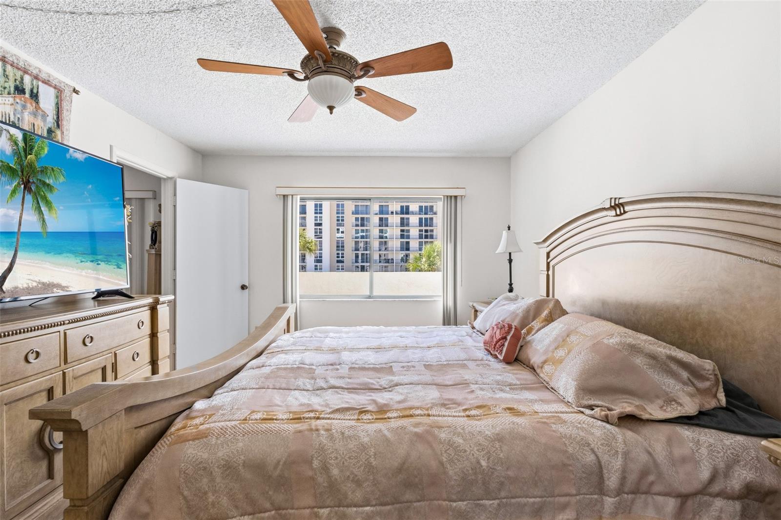 1100 BENJAMIN FRANKLIN DR #305, SARASOTA, FL, 34236