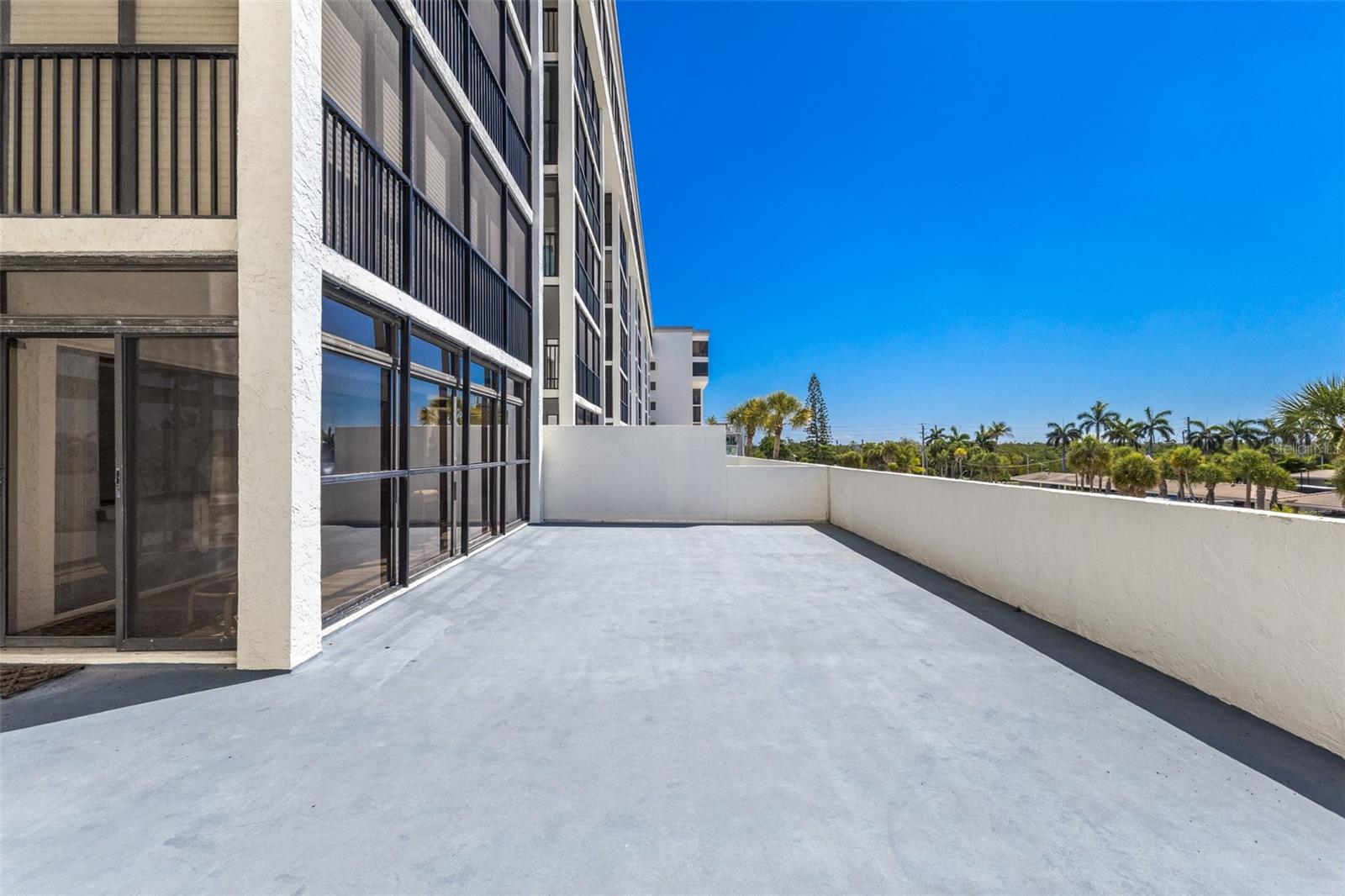 1100 BENJAMIN FRANKLIN DR #305, SARASOTA, FL, 34236