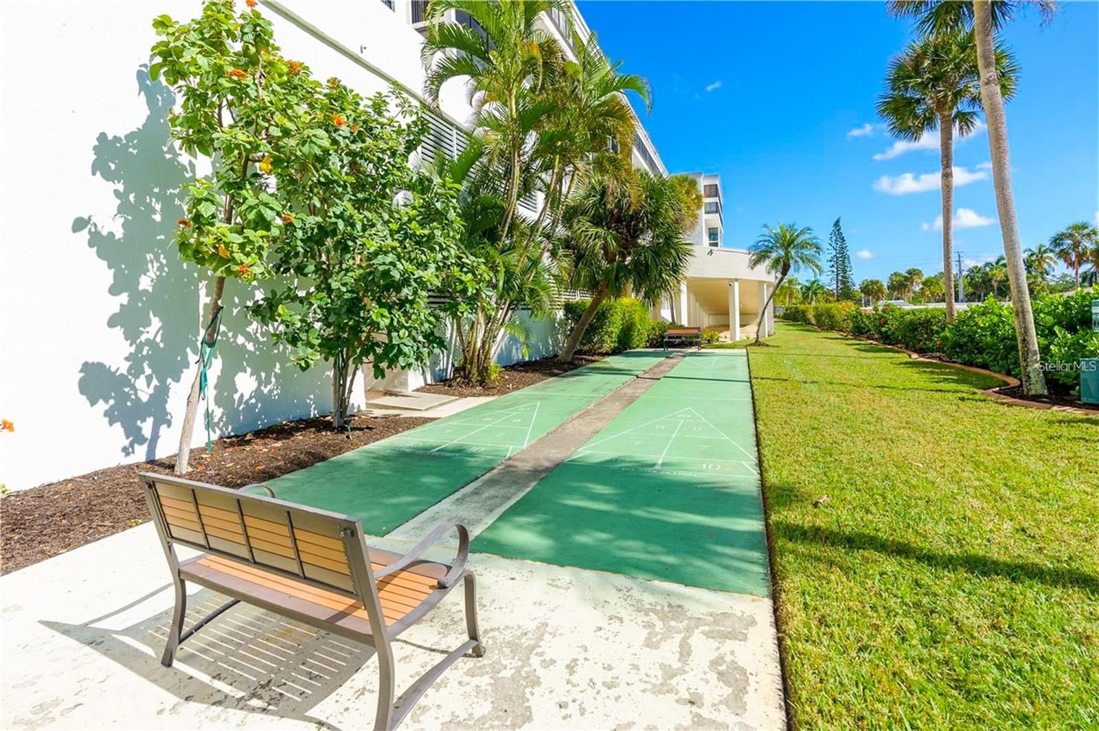 1100 BENJAMIN FRANKLIN DR #305, SARASOTA, FL, 34236