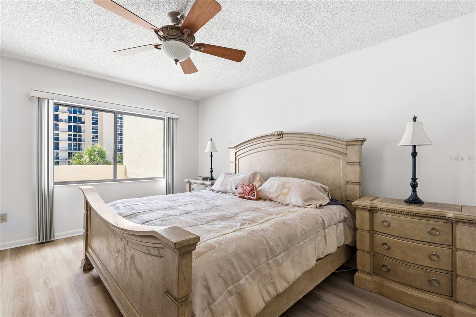 1100 BENJAMIN FRANKLIN DR #305, SARASOTA, FL, 34236