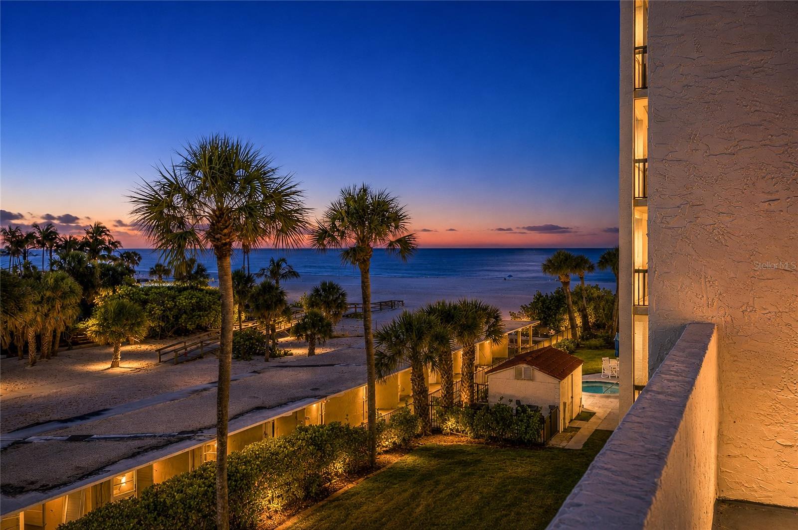 1100 BENJAMIN FRANKLIN DR #305, SARASOTA, FL, 34236