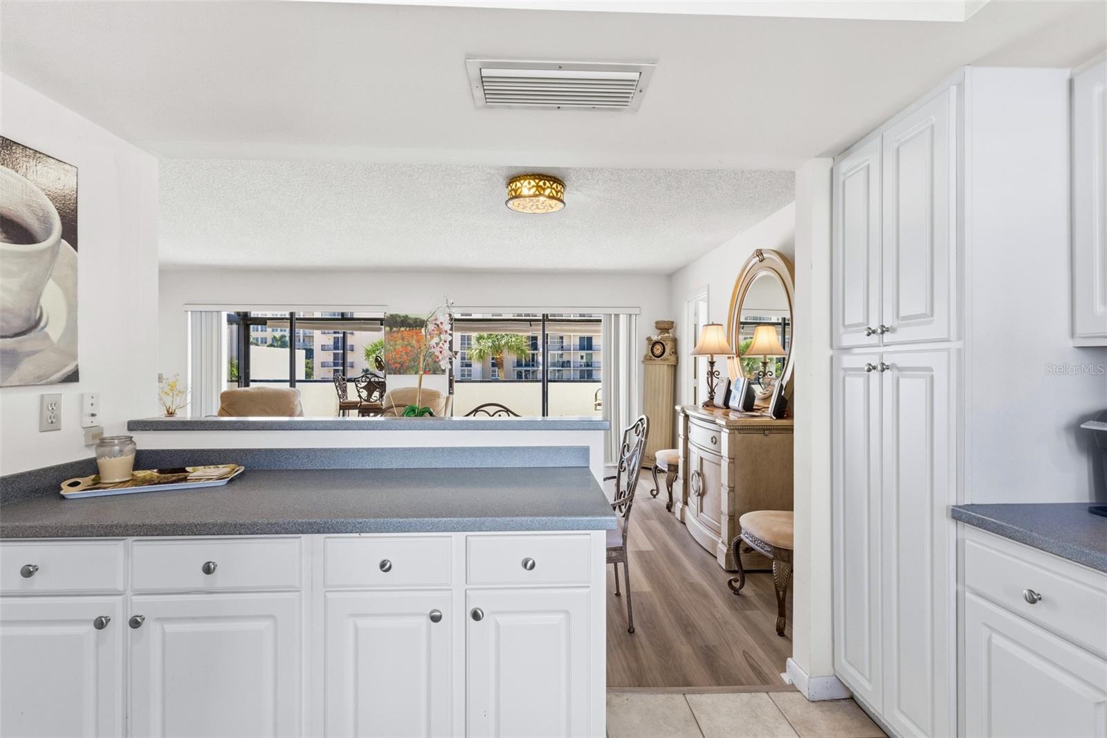 1100 BENJAMIN FRANKLIN DR #305, SARASOTA, FL, 34236