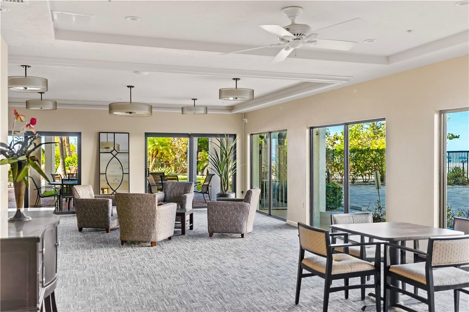 1100 BENJAMIN FRANKLIN DR #305, SARASOTA, FL, 34236