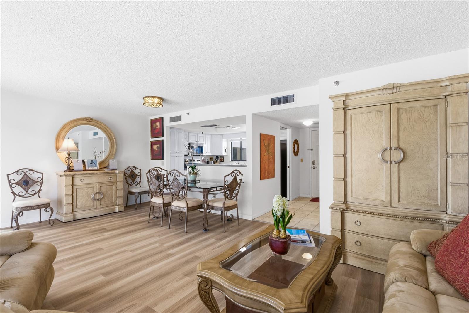 1100 BENJAMIN FRANKLIN DR #305, SARASOTA, FL, 34236